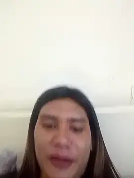 Snapshot of luna_veille chatting on May 22, 3:43 pm luna veille online show from May 22, 3:43 pm
