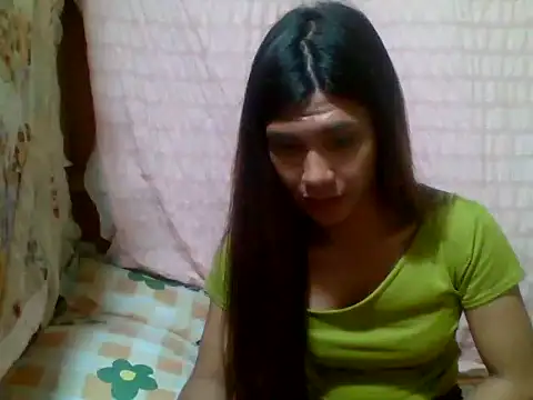 Snapshot of luna_veille chatting on May 27, 4:58 pm luna veille online show from May 27, 4:58 pm