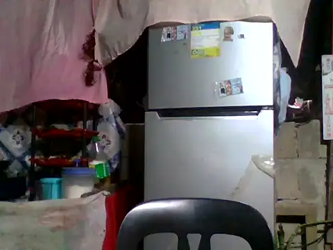 Snapshot of luna_veille chatting on May 13, 6:53 am luna veille online show from May 13, 6:53 am