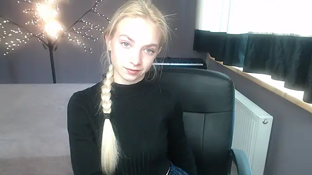 SonnySofia online show from April 22, 5:36 am