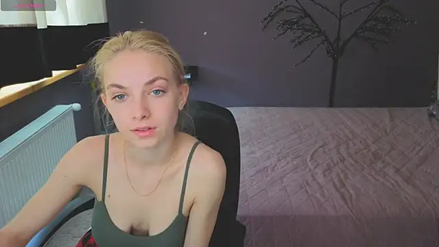 SonnySofia online show from April 30, 7:15 am
