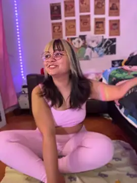 ZoeyDoll  online show from April 10, 12:45 pm