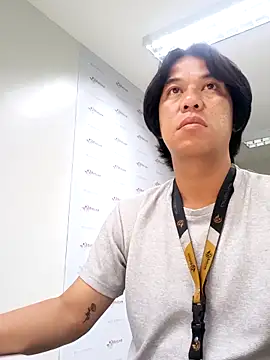 Snapshot of akiramoore chatting on June 2, 2:11 am akiramoore online show from June 2, 2:11 am
