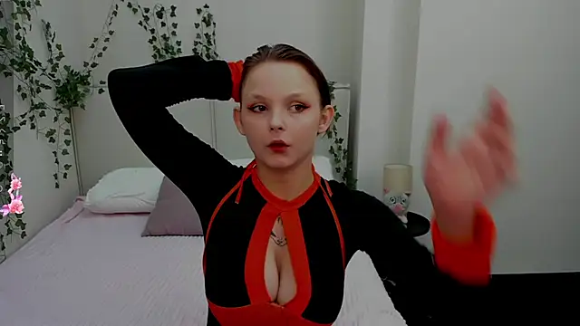 Charlotte Stee online show from July 2, 2:23 am