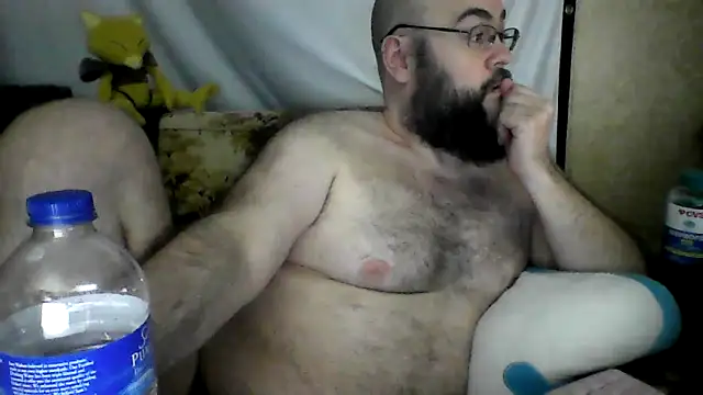 BriTheTopBear online show from May 15, 10:02 am