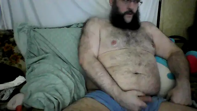 BriTheTopBear online show from June 18, 2:21 am