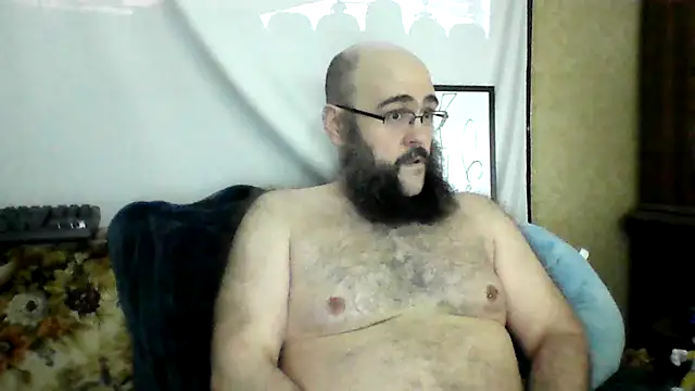 BriTheTopBear online show from May 27, 1:15 am