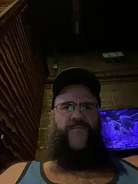 BriTheTopBear online show from April 30, 2:18 am