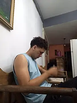 Snapshot of Gerardomendoza17 chatting on June 29, 6:20 am Gerardomendoza17 online show from June 29, 6:20 am