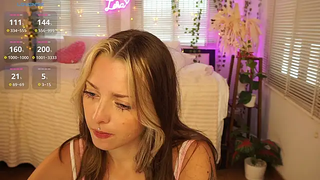 LoraDollie online show from May 23, 4:11 am