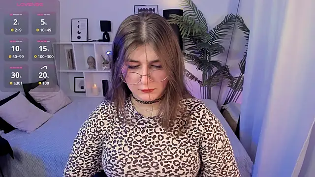 HaniaWish online show from May 17, 5:46 pm