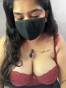 Snapshot of sarasofiaa_ chatting on June 23, 7:12 pm sarasofiaa online show from June 23, 7:12 pm