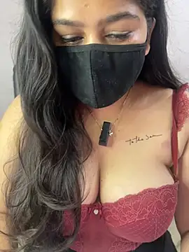 Snapshot of sarasofiaa_ chatting on June 12, 6:05 pm sarasofiaa online show from June 12, 6:05 pm