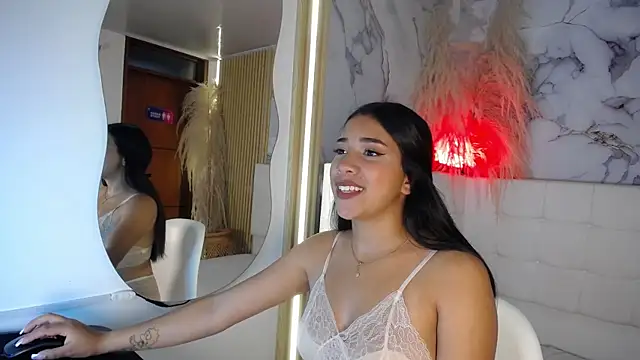 Taliasweet online show from May 4, 8:00 pm
