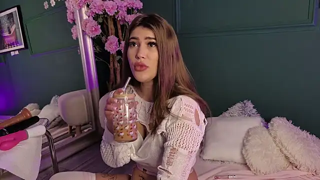 BettyVelvet online show from April 21, 4:41 am