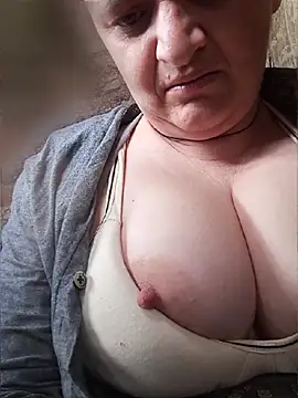 AnabelBexley online show from April 14, 6:07 am