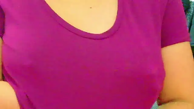 Snapshot of MojaditPussy chatting on April 19, 6:21 pm MojaditPussy online show from April 19, 6:21 pm
