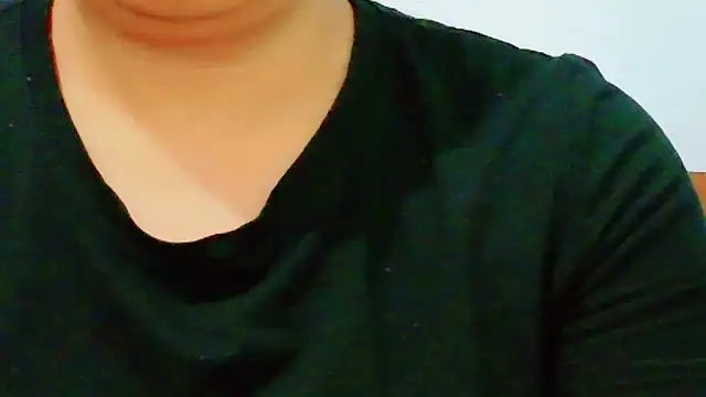 Snapshot of MojaditPussy chatting on May 2, 11:59 am MojaditPussy online show from May 2, 11:59 am