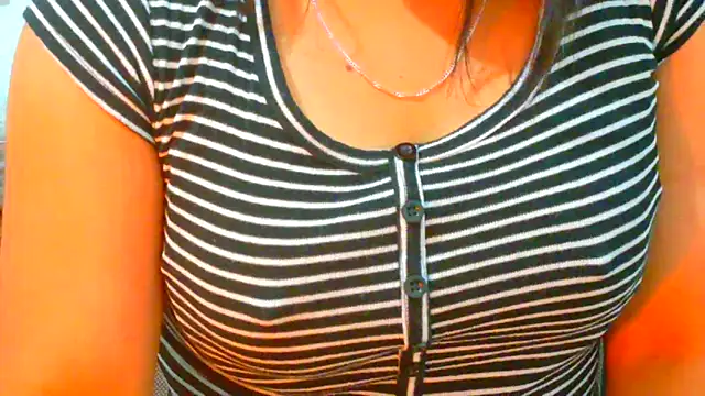 MojaditPussy online show from April 13, 8:46 pm