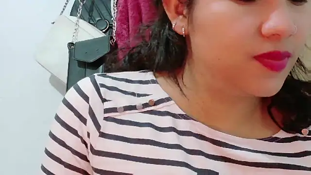 MojaditPussy online show from April 9, 8:37 pm