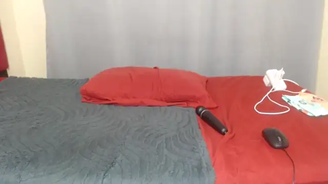 Snapshot of SexyBooty_xx chatting on July 9, 12:11 am SexyBooty xx online show from July 9, 12:11 am