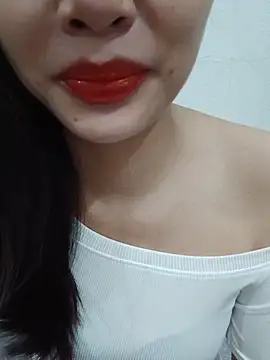 Snapshot of Luckyy29 chatting on May 30, 7:52 pm Luckyy29 online show from May 30, 7:52 pm