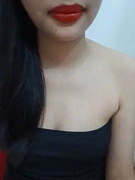 Luckyy29 online show from June 6, 9:14 am