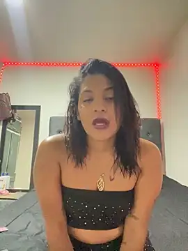 Emily Gaez online show from April 7, 8:21 pm