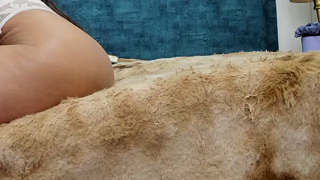 IsadoraVex online show from April 14, 12:43 pm