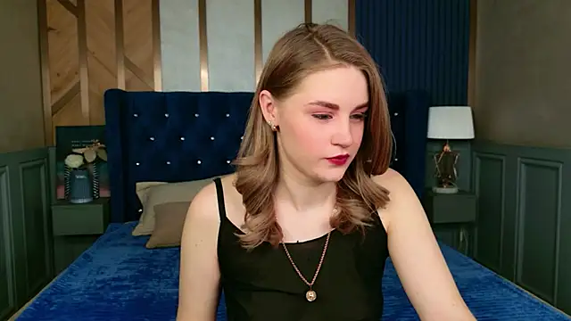 Molly Voses online show from April 30, 8:38 pm