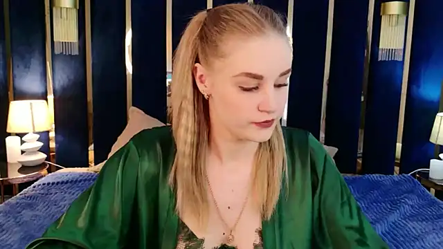 Molly Voses online show from June 21, 8:58 pm