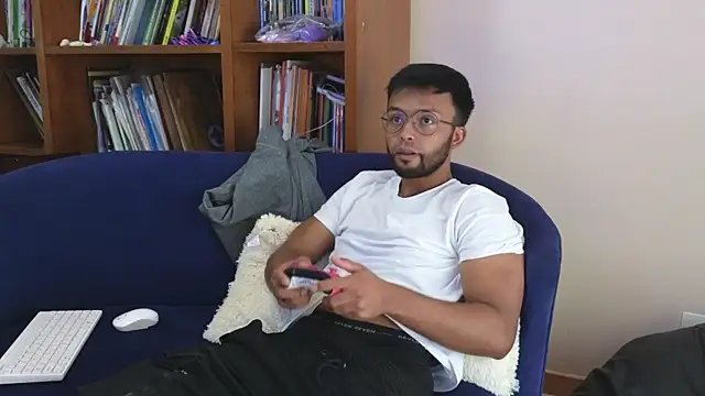  online show from April 6, 5:14 pm