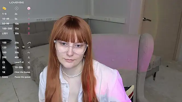 JessieWayy online show from April 9, 8:53 am