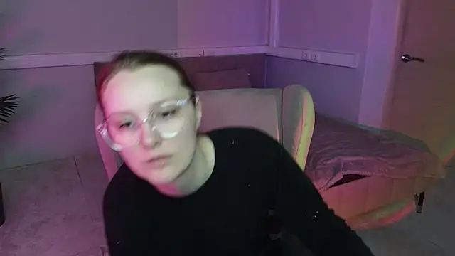JessieWayy online show from May 19, 1:10 am