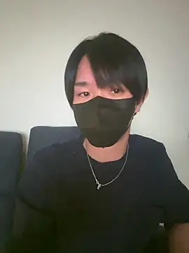 Snapshot of dadamaruu chatting on April 27, 2:15 pm dadamaruu online show from April 27, 2:15 pm