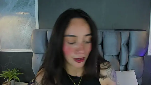 Cata Jonees online show from April 14, 7:41 pm