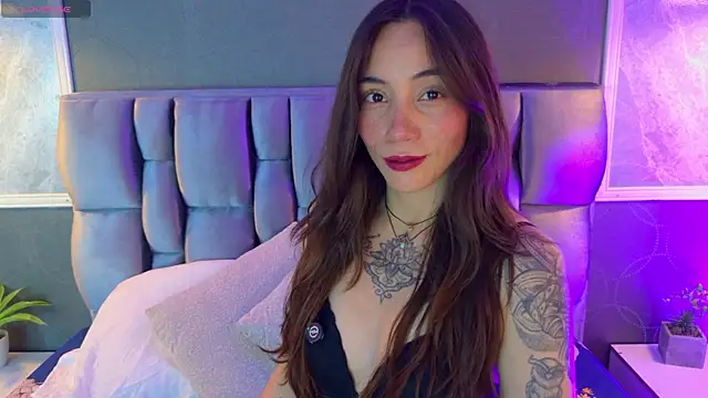 Snapshot of Cata_Jonees chatting on May 26, 8:18 pm Cata Jonees online show from May 26, 8:18 pm