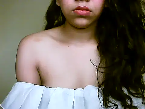 Snapshot of NEHA_RIKA chatting on April 17, 5:32 am NEHA RIKA online show from April 17, 5:32 am