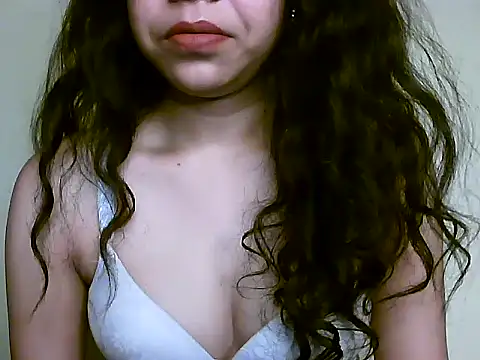 Snapshot of NEHA_RIKA chatting on April 13, 1:31 am NEHA RIKA online show from April 13, 1:31 am