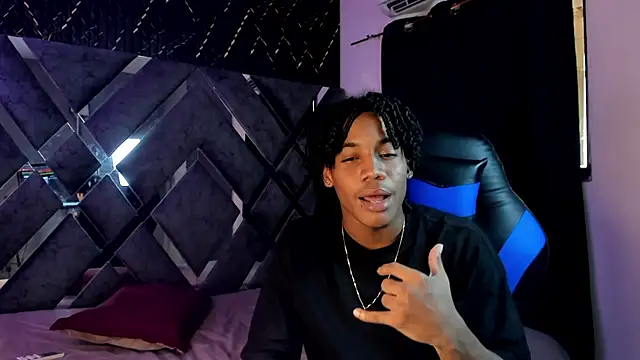 axel silva4 online show from April 30, 7:43 pm