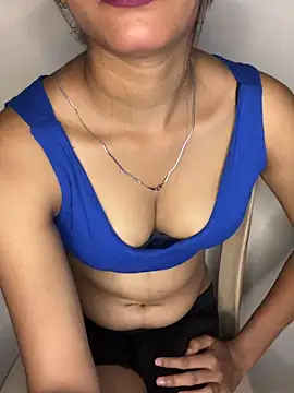 simran-cam online show from April 12, 6:11 pm