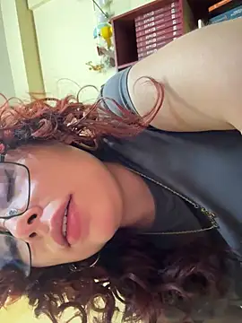 DirtyMerida online show from June 2, 2:00 am