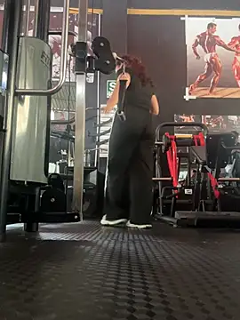 DirtyMerida online show from April 8, 4:30 pm