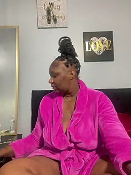 amberchill26 online show from May 15, 1:31 pm
