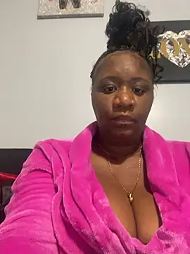amberchill26 online show from April 26, 2:47 pm