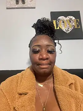 amberchill26 online show from April 22, 2:46 pm