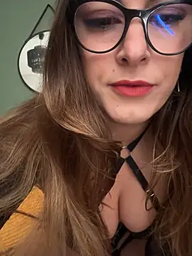 Snapshot of Miarose_gabani chatting on April 12, 3:04 pm Miarose gabani online show from April 12, 3:04 pm