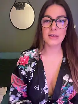 Snapshot of Miarose_gabani chatting on April 23, 7:37 am Miarose gabani online show from April 23, 7:37 am
