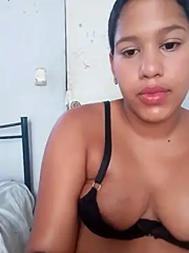 Snapshot of Cherry_0507 chatting on July 10, 6:41 pm Cherry 0507 online show from July 10, 6:41 pm