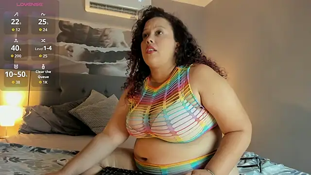 Zara Holly  online show from May 26, 7:12 pm